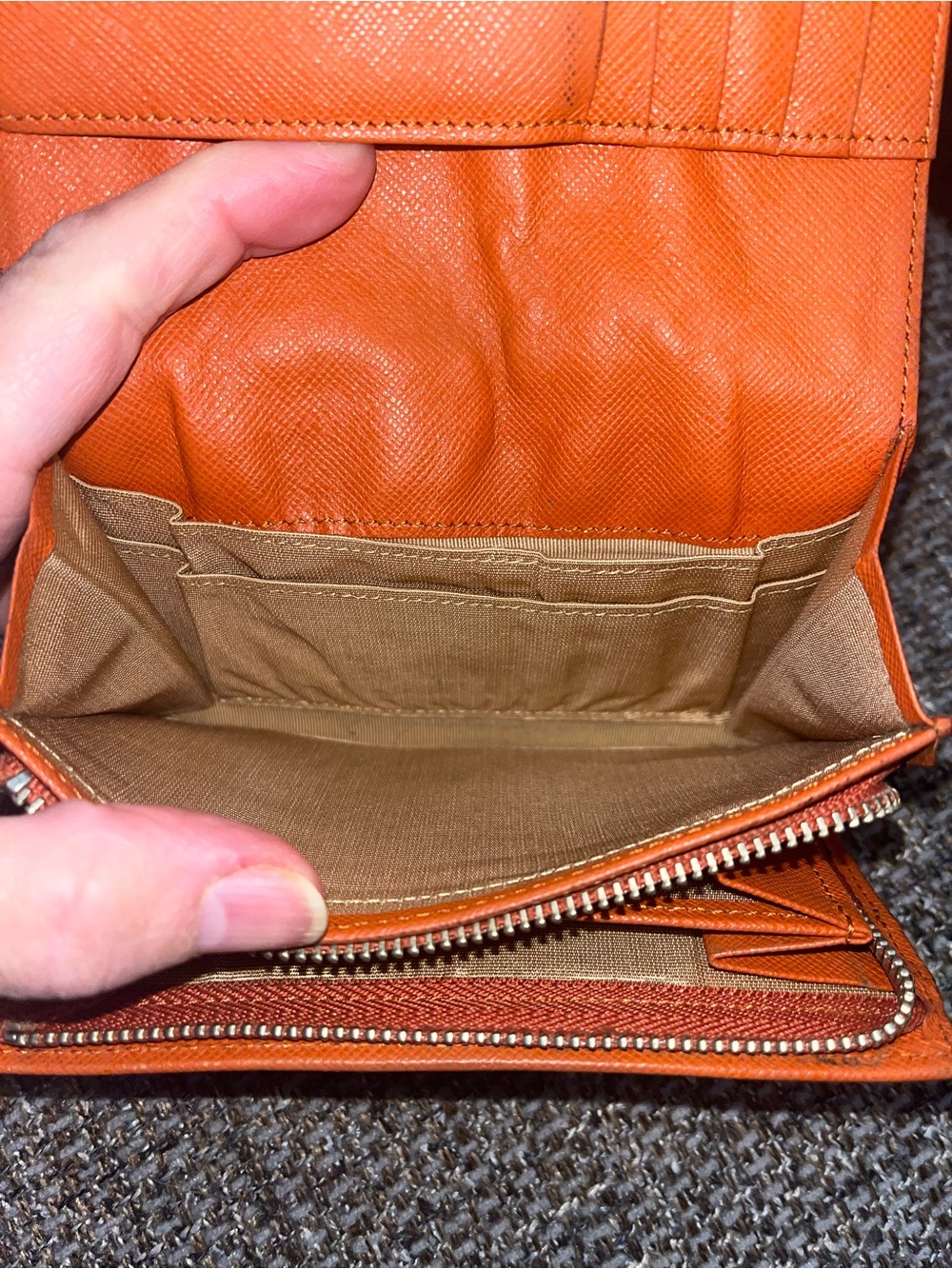 Burberry Nova Check Wallet - Picture 5 of 8